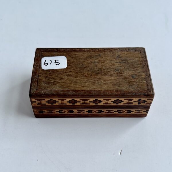 tunbridgeware pin box bottom pic